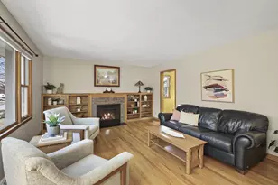 1810 Lewon Dr, Madison, WI 53711 - Photo 6