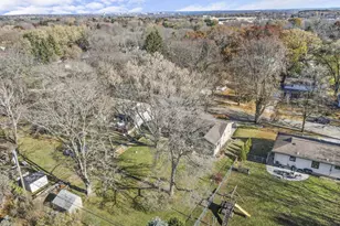 1810 Lewon Dr, Madison, WI 53711 - Photo 48