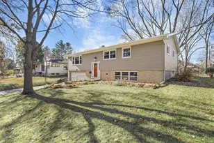 1810 Lewon Dr, Madison, WI 53711 - Photo 2