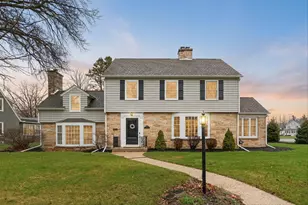 1219 Columbus Cir, Janesville, WI 53545 - Photo 1