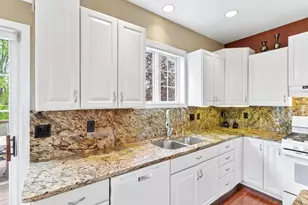 5501 Sandhill Dr, Middleton, WI 53562 - Photo 16