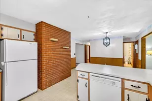 426 Blankenheim Ln, Sun Prairie, WI 53590 - Photo 10