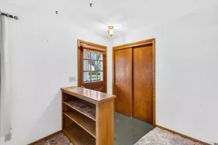 426 Blankenheim Ln, Sun Prairie, WI 53590 - Photo 4