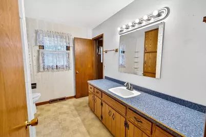 426 Blankenheim Lane, Sun Prairie, WI 53590 - Photo 18