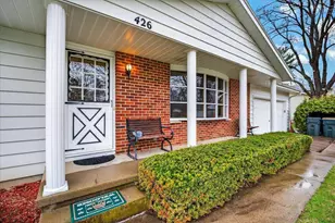 426 Blankenheim Ln, Sun Prairie, WI 53590 - Photo 2