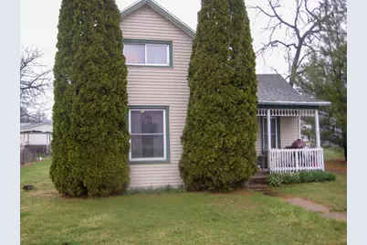 305 W Oak Street, Boscobel,  53805 - Photo 2