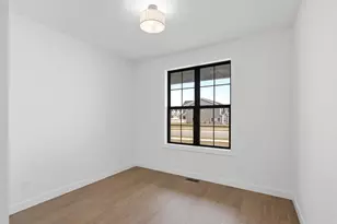 305 Willow St, Pardeeville, WI 53954 - Photo 30