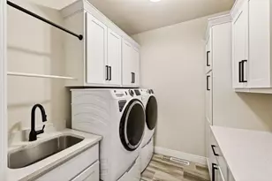 7576 Colonial Wy, Verona, WI 53593 - Photo 40