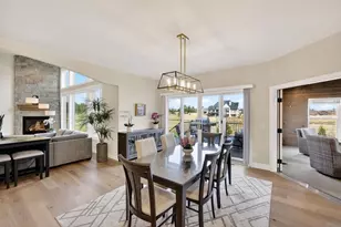 7576 Colonial Wy, Verona, WI 53593 - Photo 18