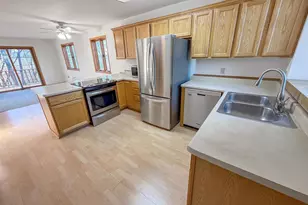 1066 Hillside Dr, Lake Delton, WI 53940 - Photo 10