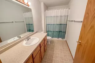 1066 Hillside Dr, Wisconsin Dells, WI 53965 - Photo 16