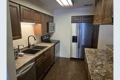 939 Rockefeller Lane, Madison, WI 53704 - Photo 4