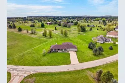 N4171 Country Club Drive, Brodhead, WI 53520 - Photo 6
