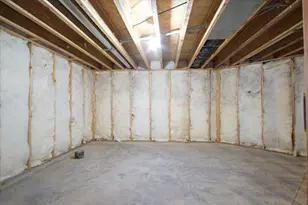 713 Harrington Dr, Madison, WI 53718 - Photo 52