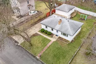 1710 Camus Ln, Madison, WI 53705 - Photo 4