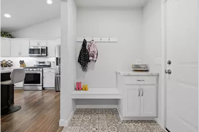 987 Griffin Way, DeForest, WI 53532 - Photo 16