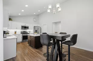 987 Griffin Way, DeForest, WI 53532 - Photo 8