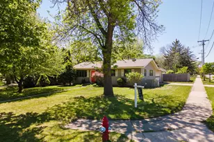 2002 Rae Ln, Madison, WI 53711 - Photo 40