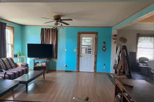 302 Main St, Highland, WI 53543 - Photo 4