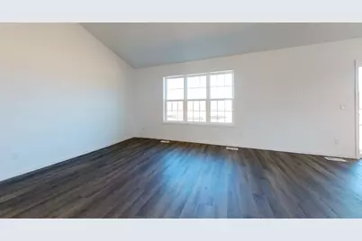 549 Autumn Drive, Walworth, WI 53184 - Photo 4