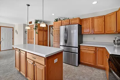 6825 Bluff Point Drive, Madison, WI 53718 - Photo 6