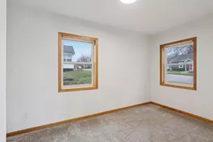 802 W Franklin St, Portage, WI 53901 - Photo 20