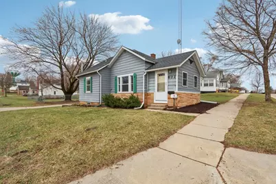 802 W Franklin Street, Portage, WI 53901 - Photo 6