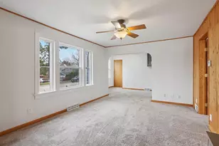 802 W Franklin St, Portage, WI 53901 - Photo 18