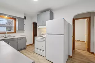 802 W Franklin St, Portage, WI 53901 - Photo 16