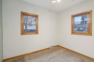802 W Franklin St, Portage, WI 53901 - Photo 26