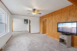 802 W Franklin St, Portage, WI 53901 - Photo 10