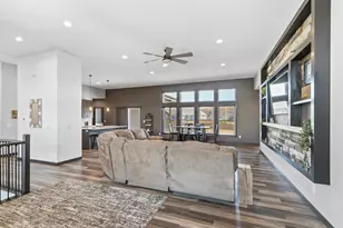 6432 Revere Pass, DeForest, WI 53532 - Photo 8