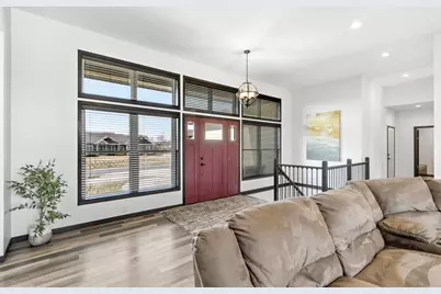 6432 Revere Pass, DeForest, WI 53532 - Photo 4