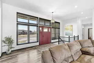 6432 Revere Pass, DeForest, WI 53532 - Photo 4