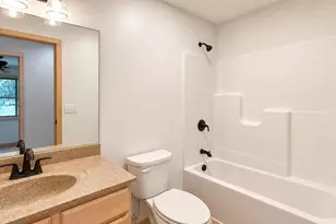 1618 Michigan Ave, Wisconsin Dells, WI 53965 - Photo 20