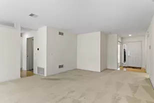 7204 Saukdale Dr, Madison, WI 53717 - Photo 4