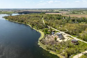 W647 Oak Shore Dr, Fall River, WI 53932 - Photo 40