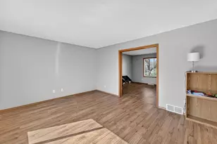 603 Sunnybrook Dr, DeForest, WI 53532 - Photo 10