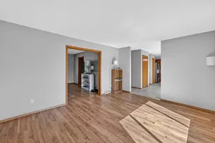 603 Sunnybrook Dr, DeForest, WI 53532 - Photo 8