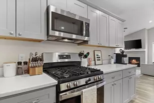 6282 Stone Gate Dr, Madison, WI 53719 - Photo 2