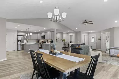 6282 Stone Gate Drive, Madison, WI 53719 - Photo 6