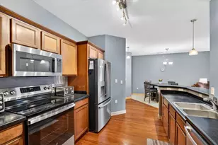 8253 Mayo Dr, Madison, WI 53719 - Photo 12