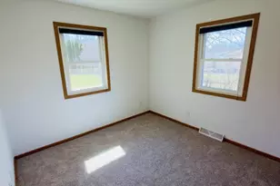 S4331 Draper St, Baraboo, WI 53913 - Photo 10