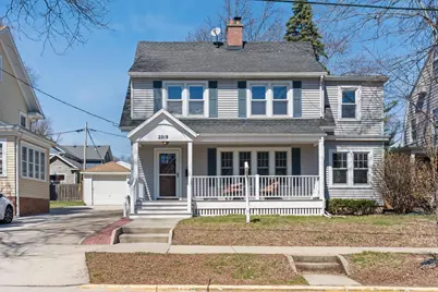 2218 Hillington Green, Madison, WI 53726 - Photo 2