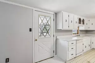 5040 Crestview Rd, Marshall, WI 53559 - Photo 10