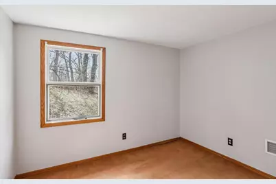 5040 Crestview Road, Marshall, WI 53559 - Photo 18