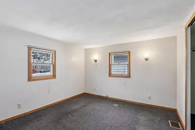 5040 Crestview Road, Marshall, WI 53559 - Photo 16