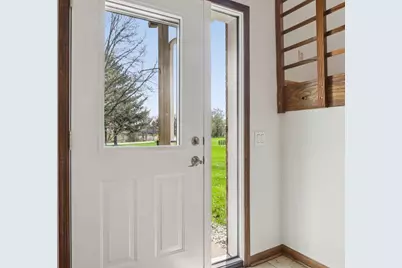 5963 Cherokee Valley Pass, Waunakee, WI 53597 - Photo 6