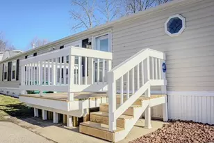 738 Charles Ln, Stoughton, WI 53589 - Photo 2