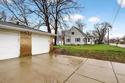 622 Townline Avenue, Beloit, WI 53511 - Photo 6
